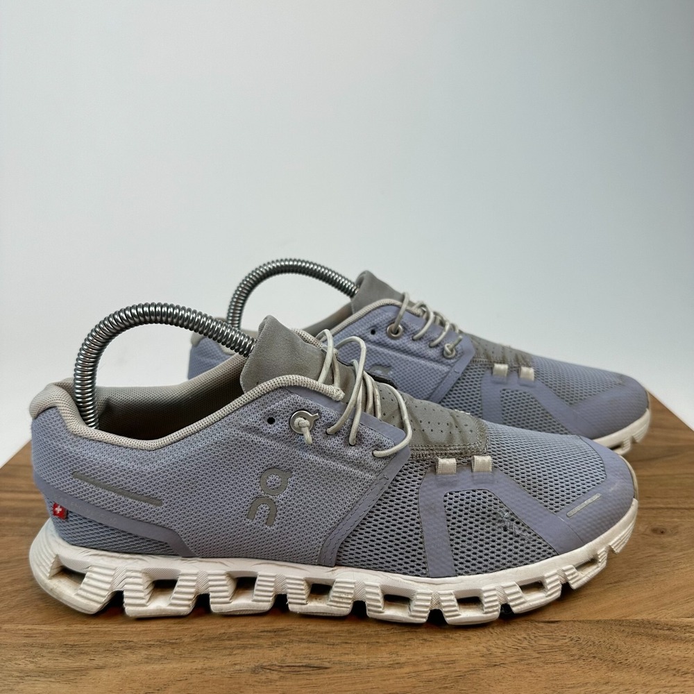 Womens‎ On Cloud 5 Lifestyle Purple Athletic Running Sneakers Shoes Size 8.5 M